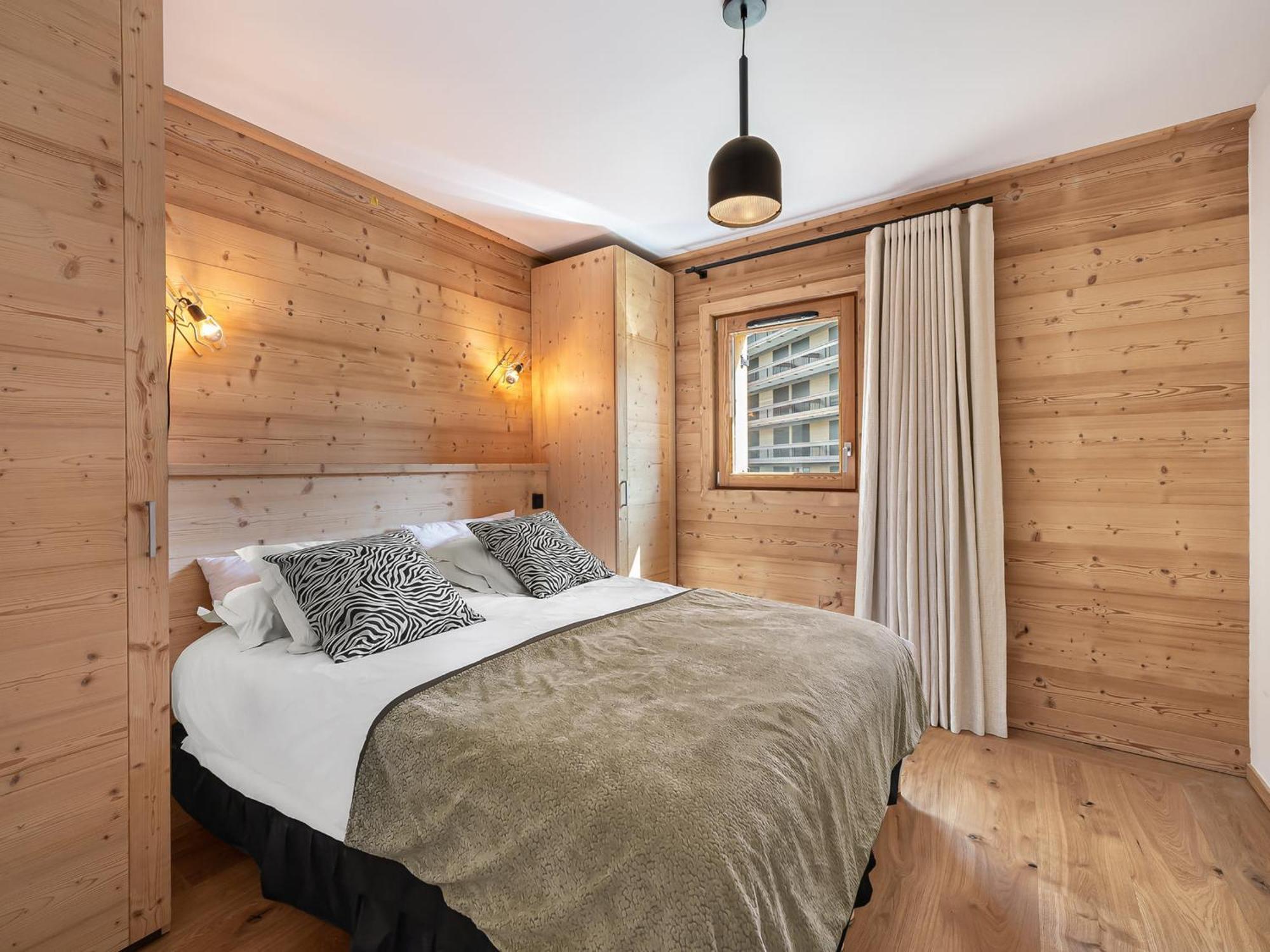T3 A Courchevel, Emplacement Ideal A 100m Du Front De Neige, Parking Et Wifi Inclus - Fr-1-563-74 * Courchevel